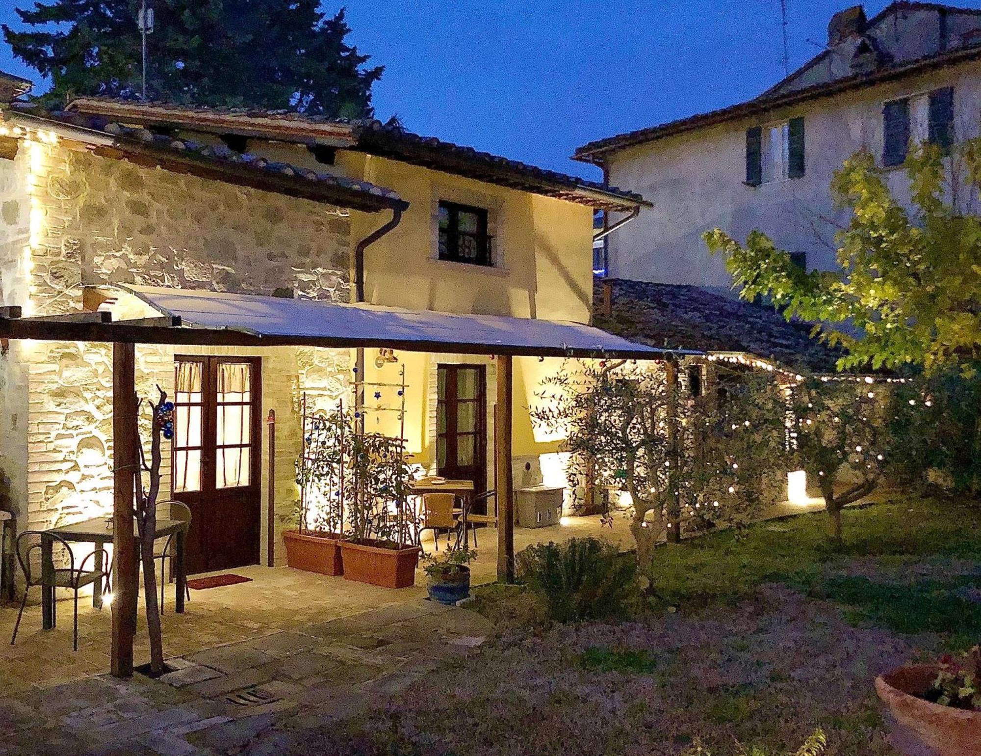 Il Cortile Delle Rose Holiday House Perúgia Exterior foto