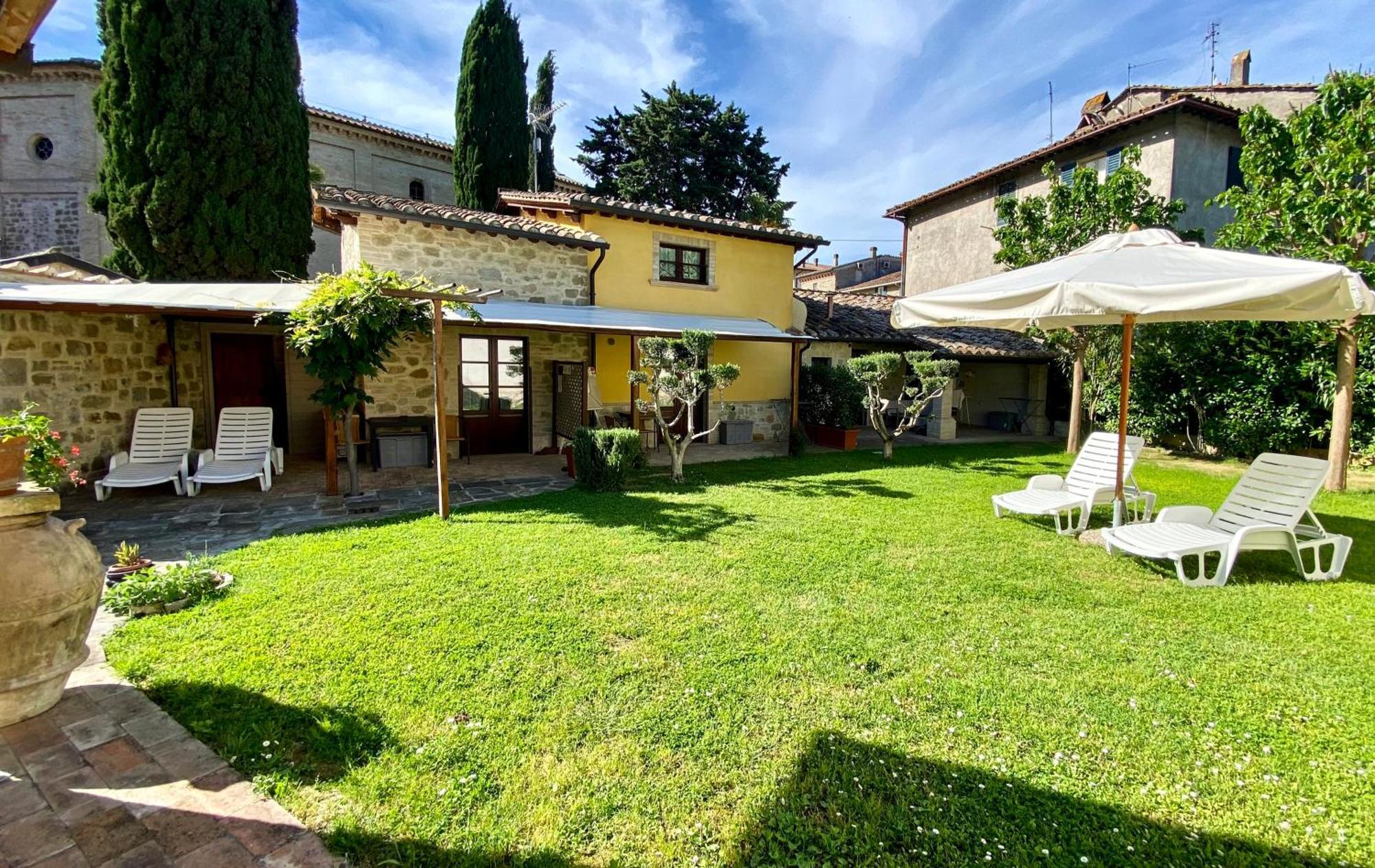 Il Cortile Delle Rose Holiday House Perúgia Exterior foto